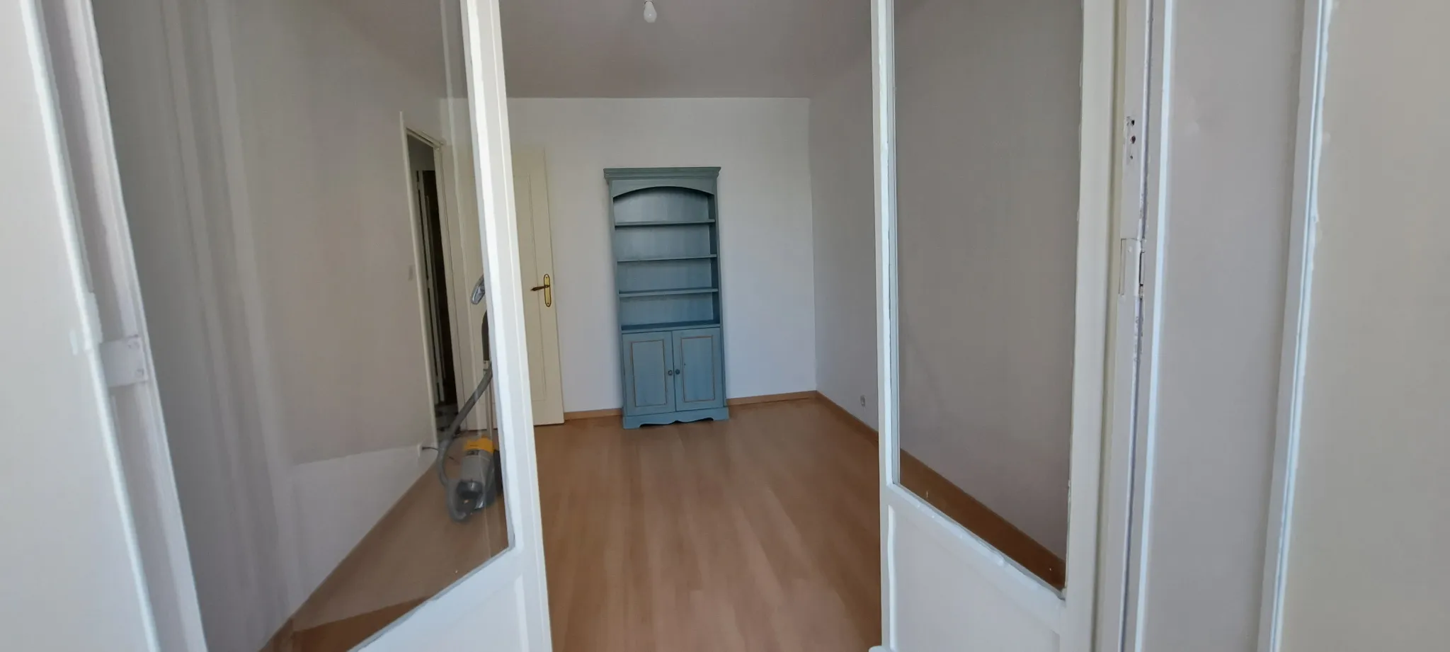 Appartement traversant de 74,72 m2 à Marseille 13005 