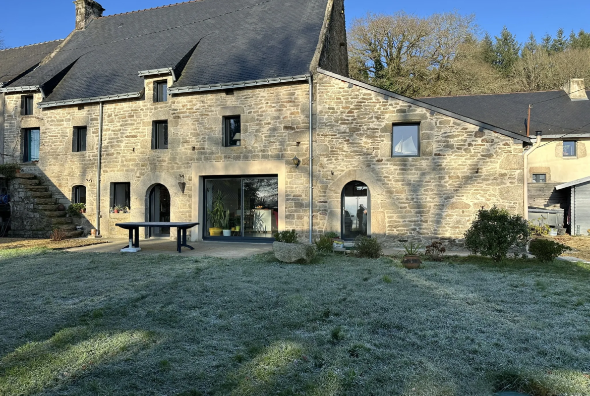 À vendre : Longère de caractère à Quistinic, 155 m² 