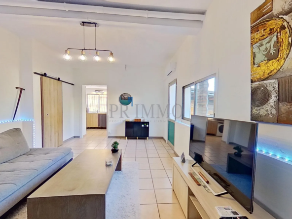 À vendre : appartement 2 pièces avec terrasse à Saint-Raphael