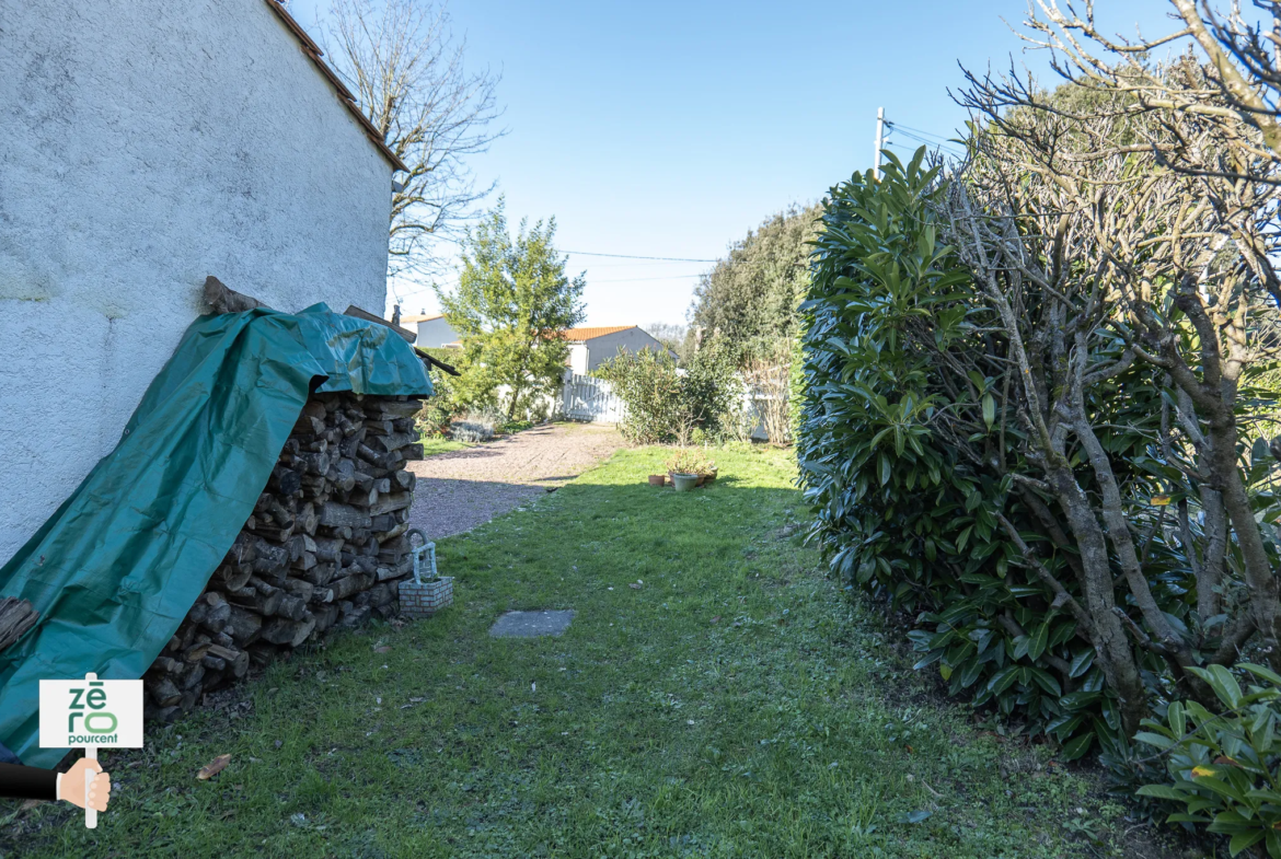 Maison plain-pied à vendre près de la plage à Longeville sur Mer 