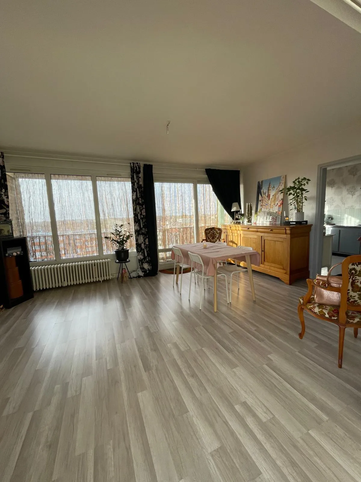 Appartement T4 lumineux avec balcon et vue imprenable sur Hem 