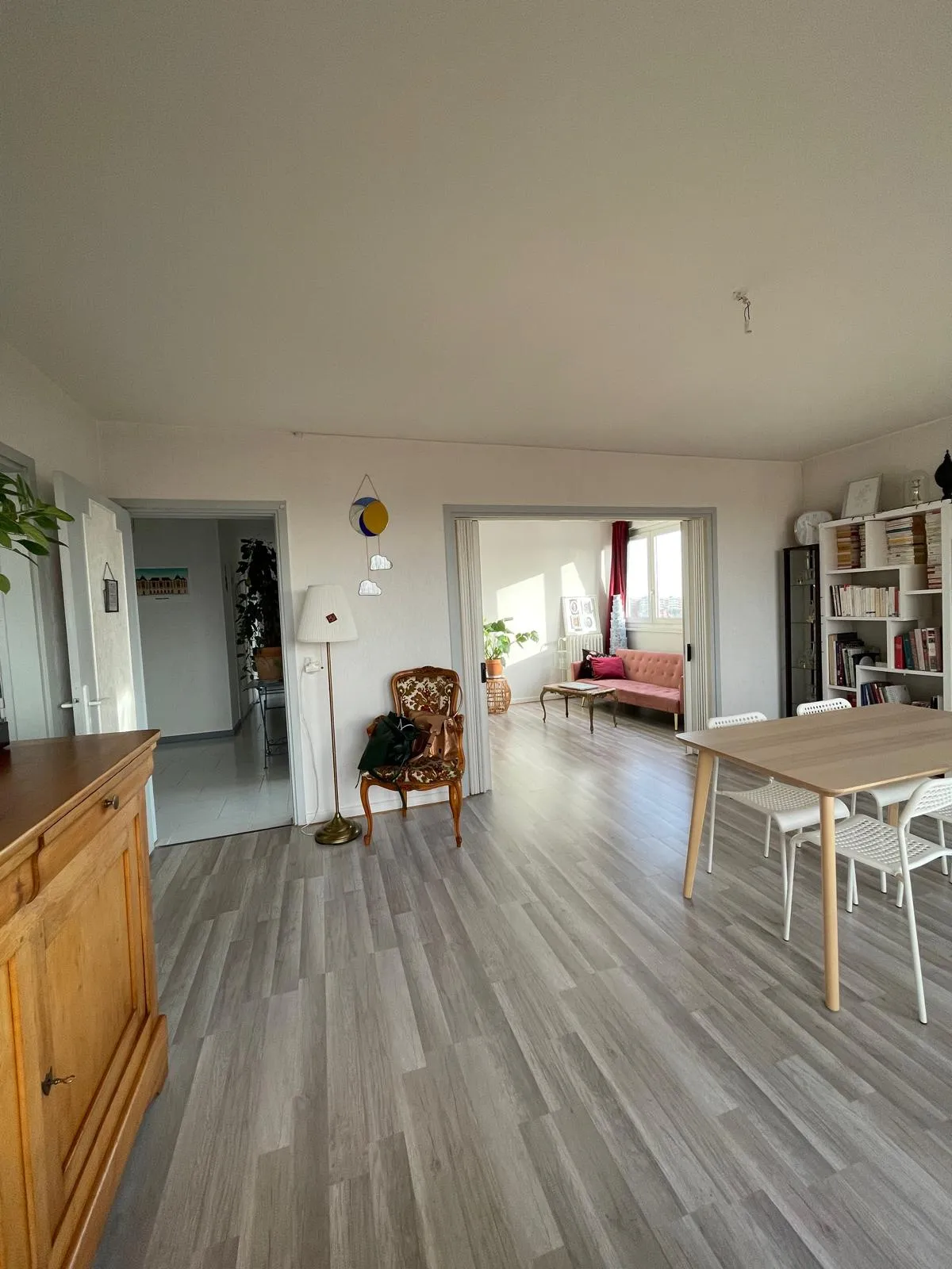 Appartement T4 lumineux avec balcon et vue imprenable sur Hem 