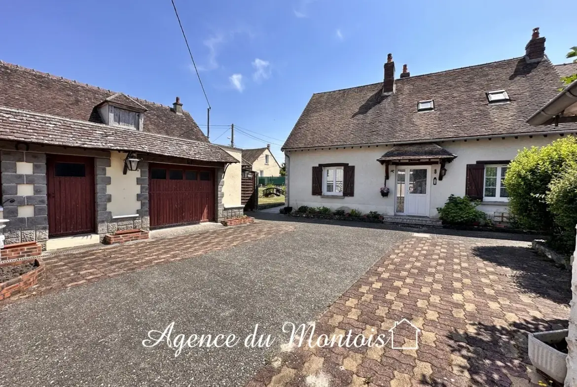 Maison en L à vendre à Donnemarie Dontilly avec jardin de 743 m² 