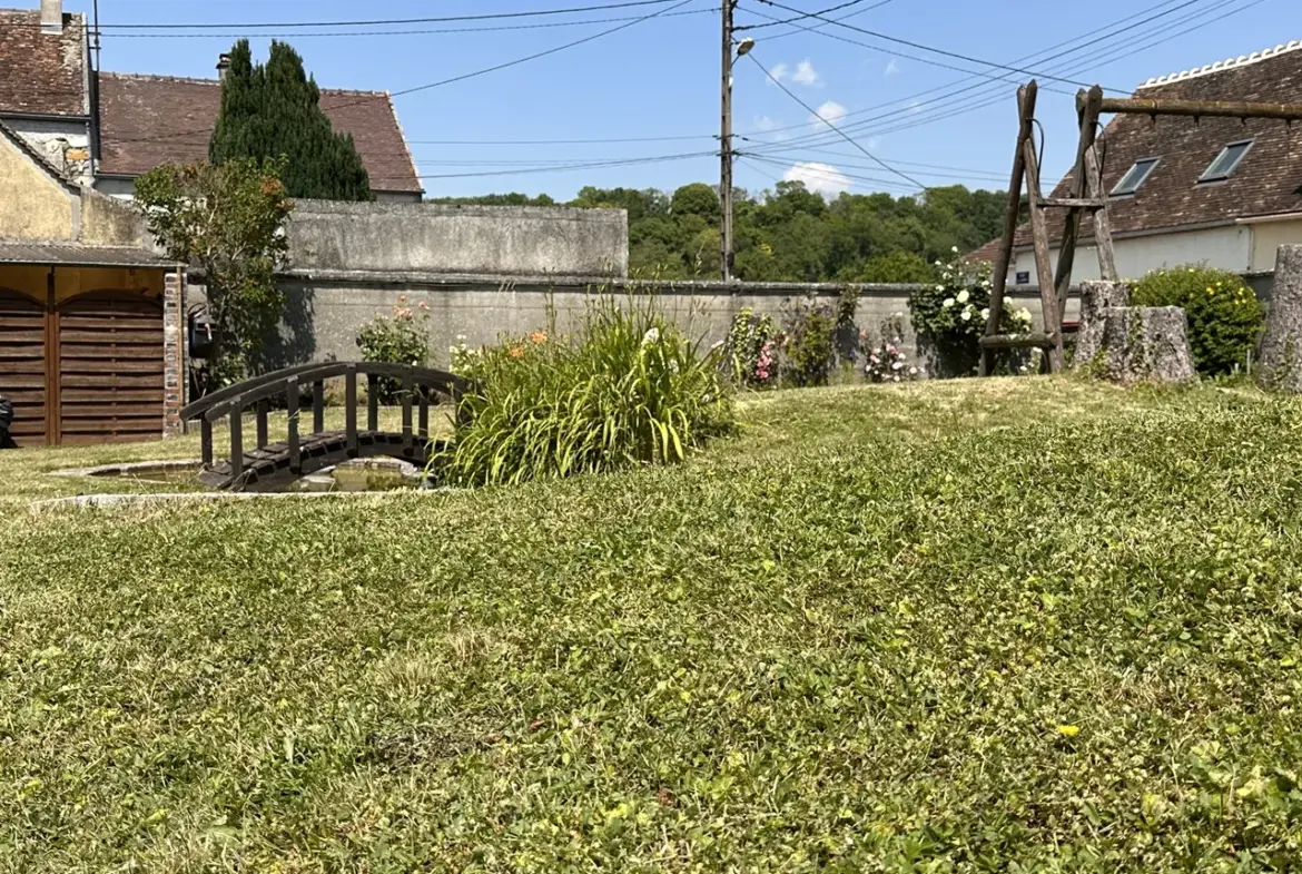 Maison en L à vendre à Donnemarie Dontilly avec jardin de 743 m² 