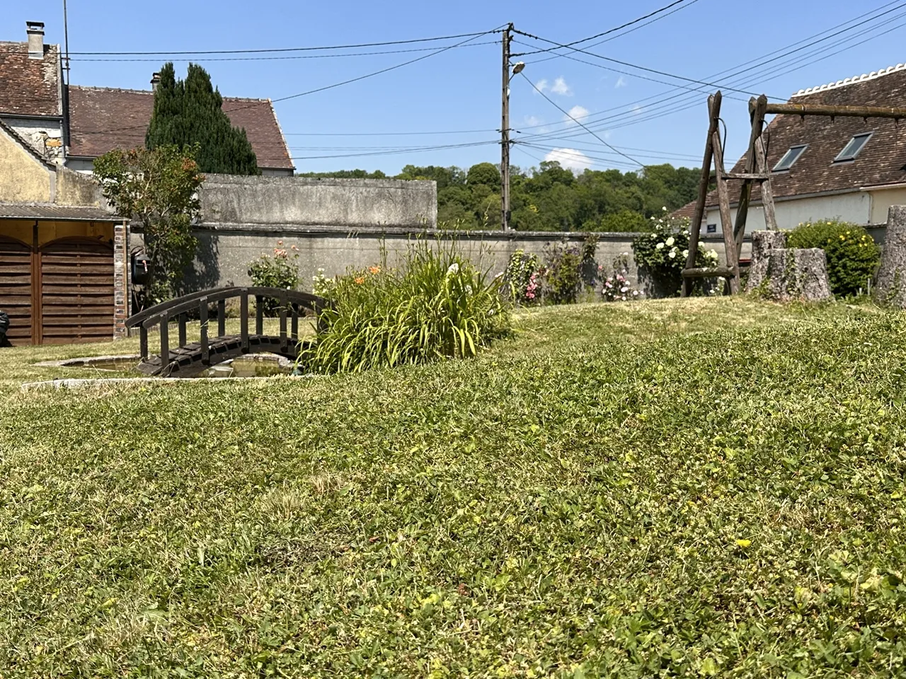 Maison en L à vendre à Donnemarie Dontilly avec jardin de 743 m² 