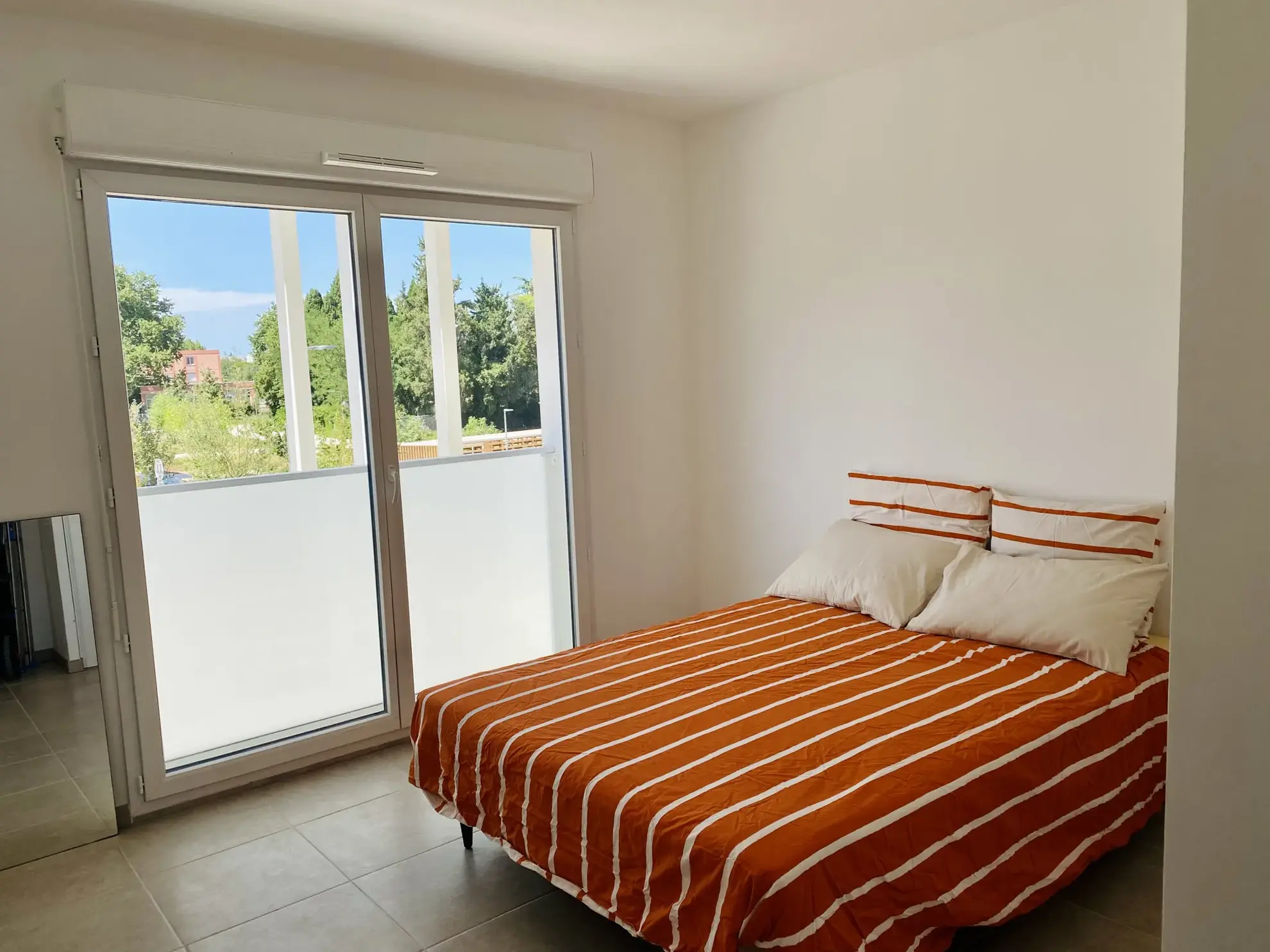 Appartement à Avignon avec double séjour et 2 chambres, vendu loué 