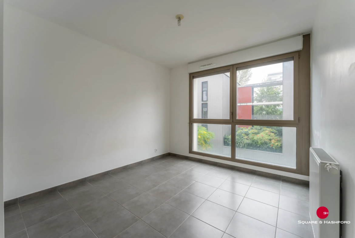 Appartement T2 à vendre à Bordeaux - 42 m² avec Loggia et Stationnement 