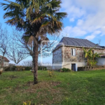 Maison en pierre à rénover de 104 m² à Yssandon