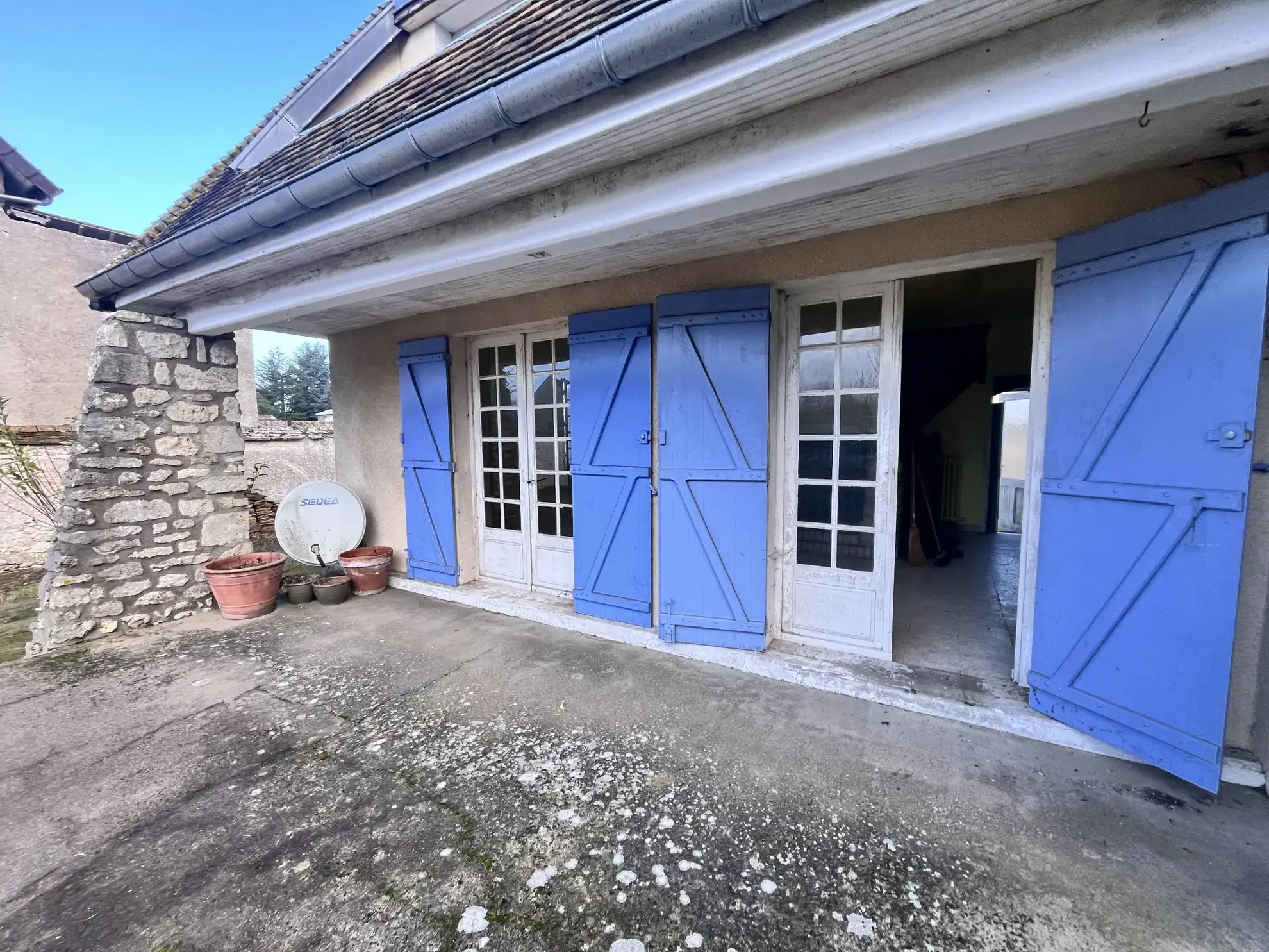 Maison à rénover avec jardin à Oysonville 