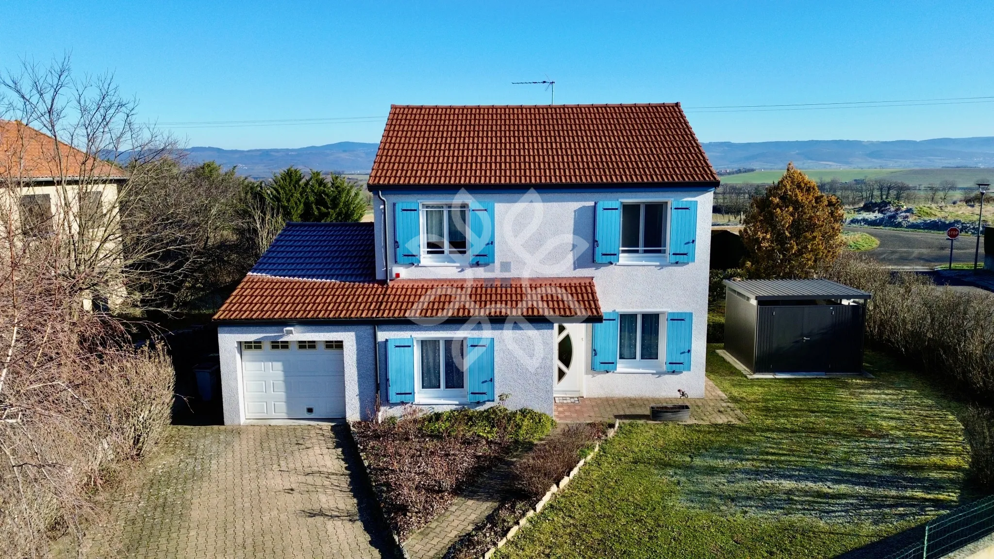 Maison récente avec grand terrain arboré à Beaumont 