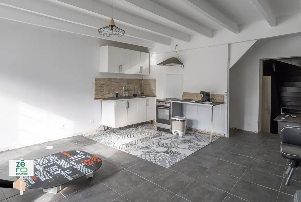 Maison de 65 m² à rénover à Saint-Aubin-la-Plaine 