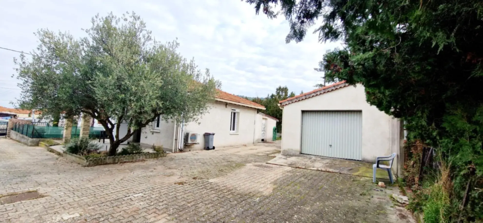 À vendre : Maison de plain-pied à Bollène de 48,80 m² avec terrain clôturé 