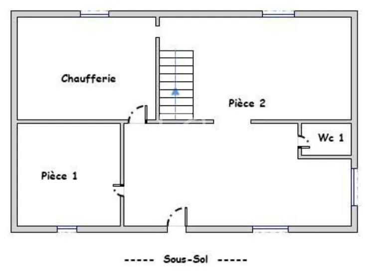 Maison à vendre à Naintre - Sous-sol et combles aménageables 