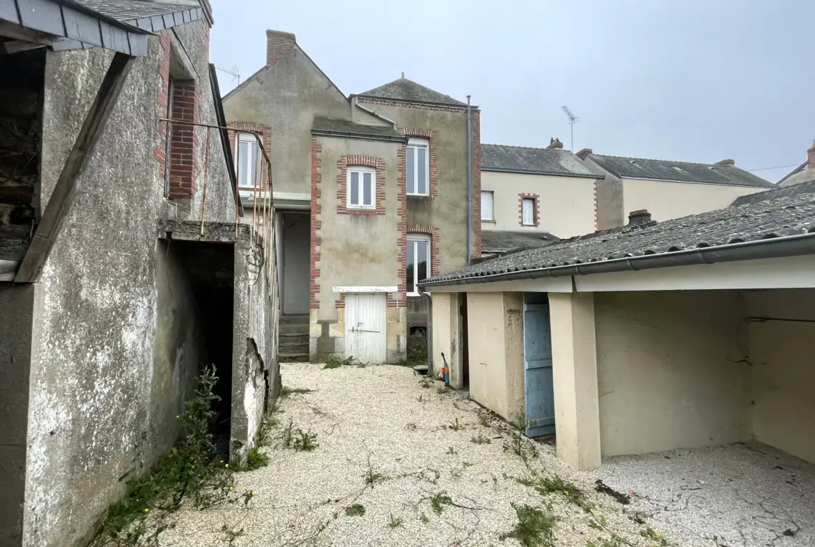 Maison de Ville à Vendre à Segré - Anjou Bleu 