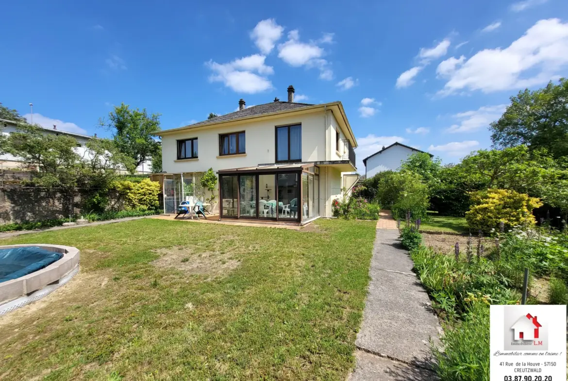 Maison individuelle à Creutzwald avec jardin et véranda 