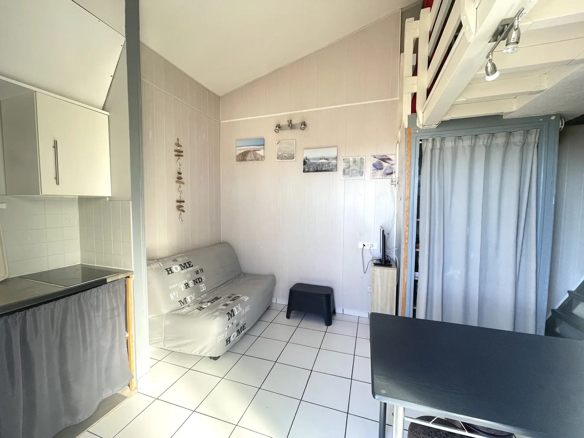 Studio avec grande mezzanine et terrasse de 17m² au Cap d'Agde 