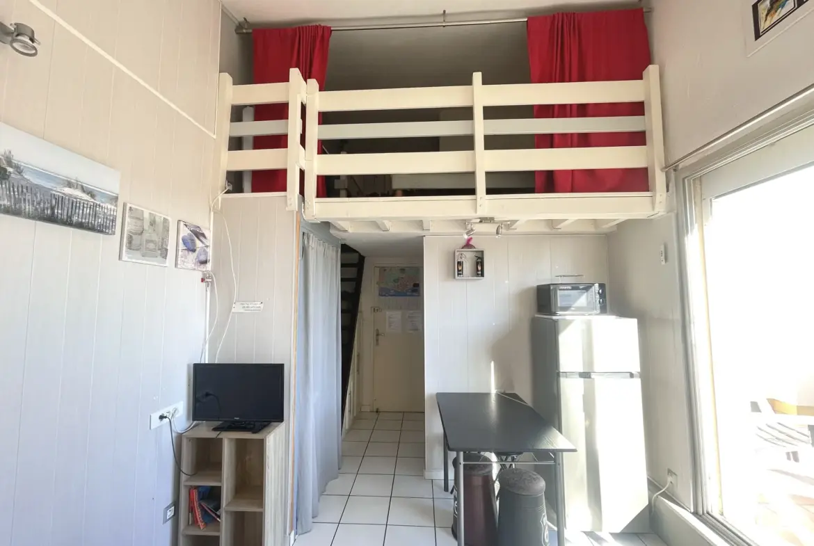 Studio avec grande mezzanine et terrasse de 17m² au Cap d'Agde 