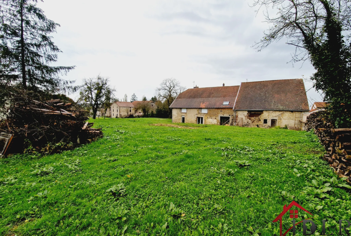 Grande maison individuelle de caractère année 1766 à Lambrey 