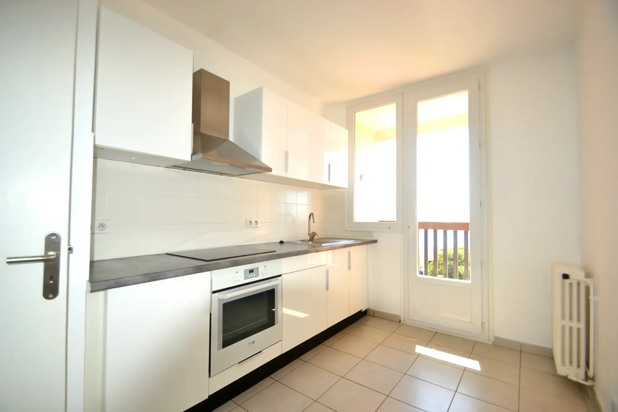 À vendre : Appartement F3 au dernier étage avec vue mer à Ville di Pietrabugno 