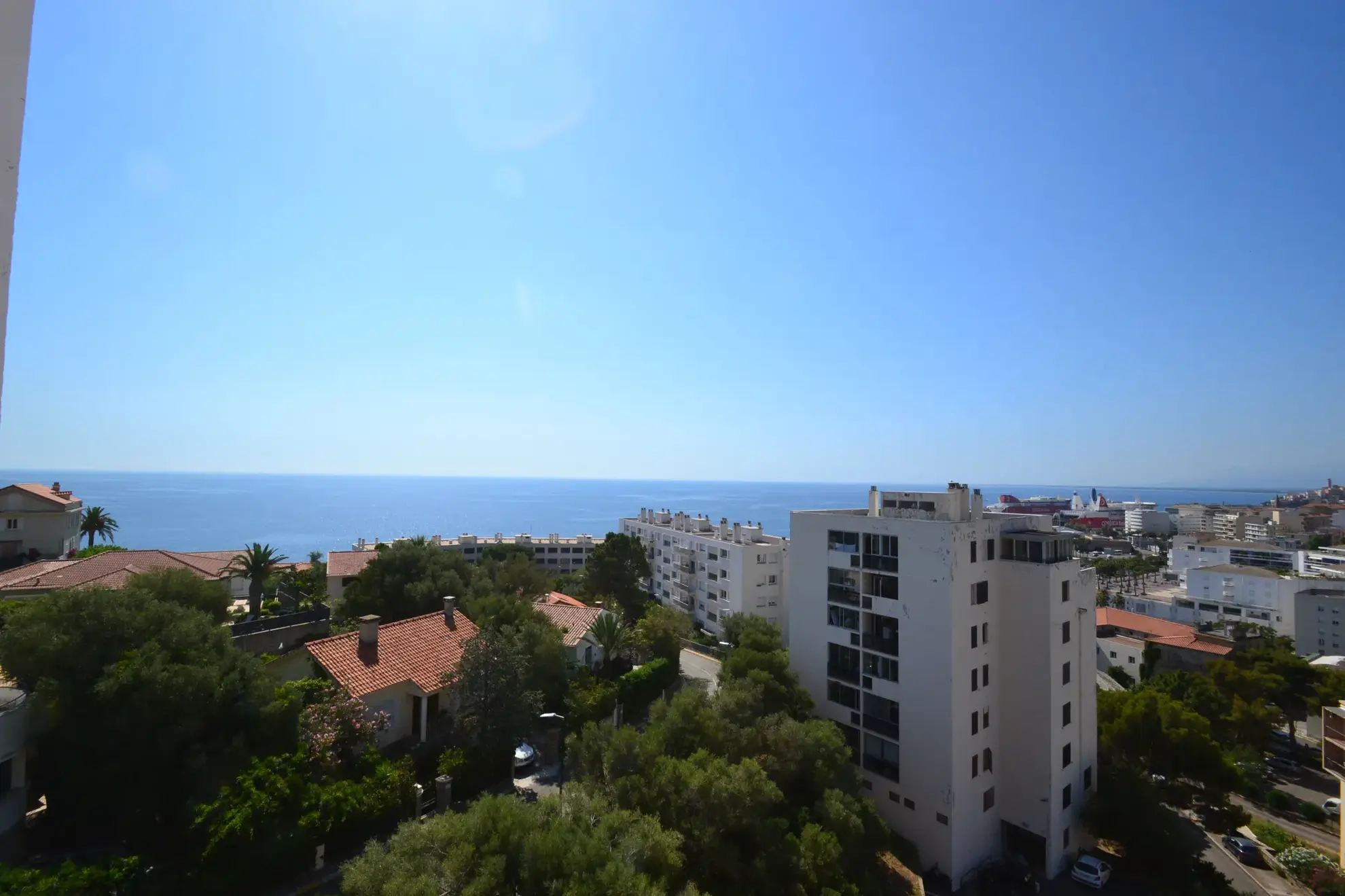 À vendre : Appartement F3 au dernier étage avec vue mer à Ville di Pietrabugno 