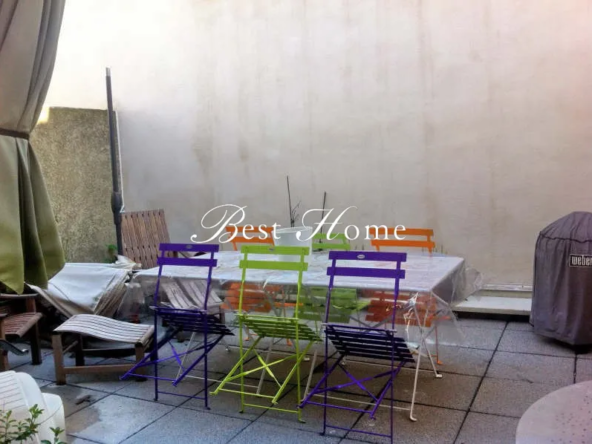 À vendre : Appartement 3 pièces à Nîmes, terrasse et parking