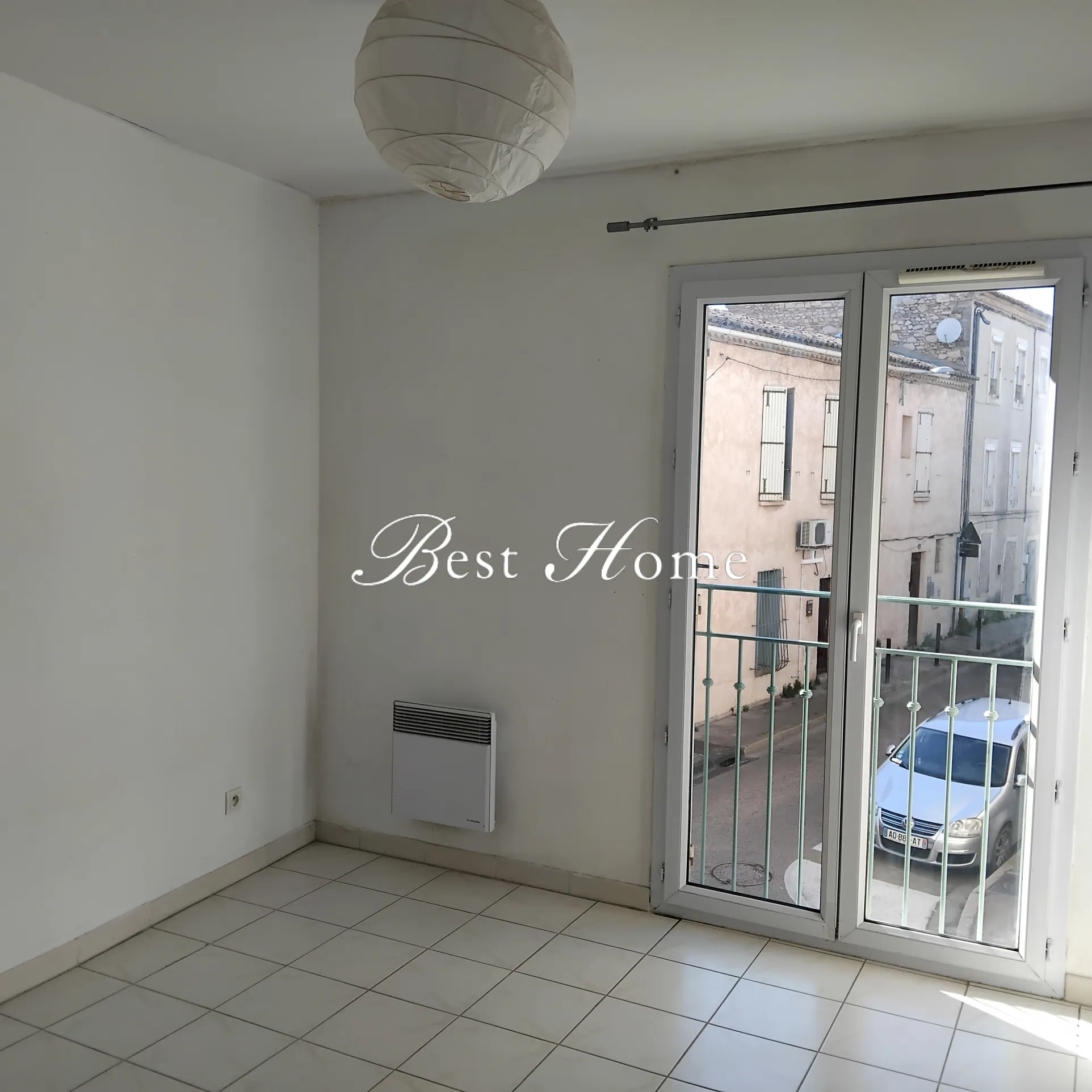 À vendre : Appartement 3 pièces à Nîmes, terrasse et parking 