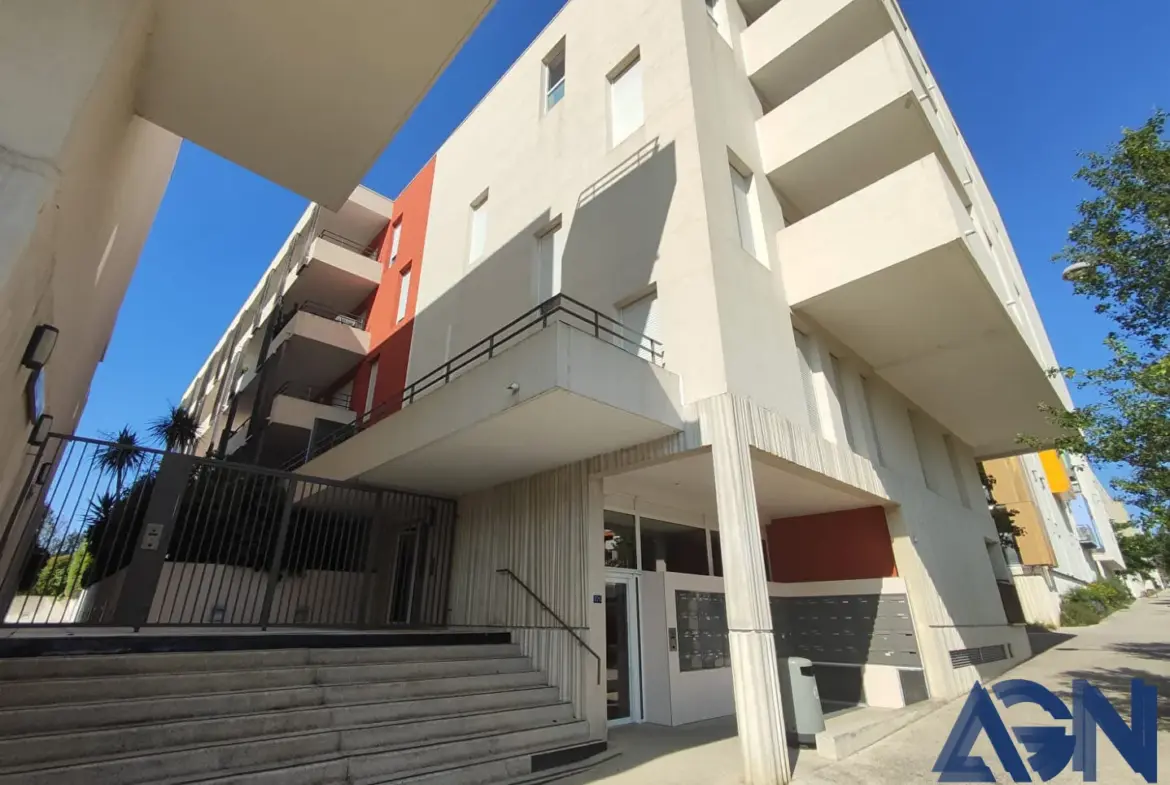 À vendre : Appartement T2 de 41,1 m² à Juvignac avec terrasse et parking 