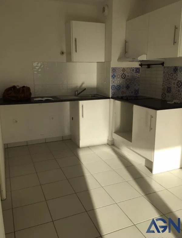 À vendre : Appartement T2 de 41,1 m² à Juvignac avec terrasse et parking 