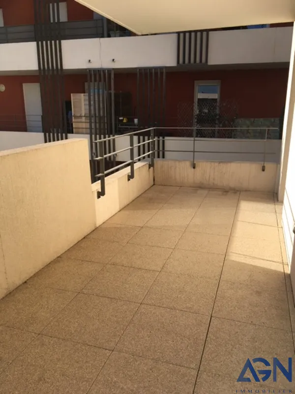 À vendre : Appartement T2 de 41,1 m² à Juvignac avec terrasse et parking 