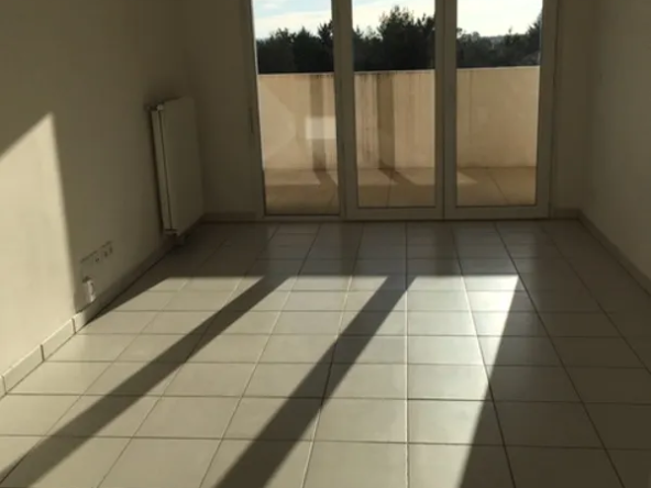 À vendre : Appartement T2 de 41,1 m² à Juvignac avec terrasse et parking