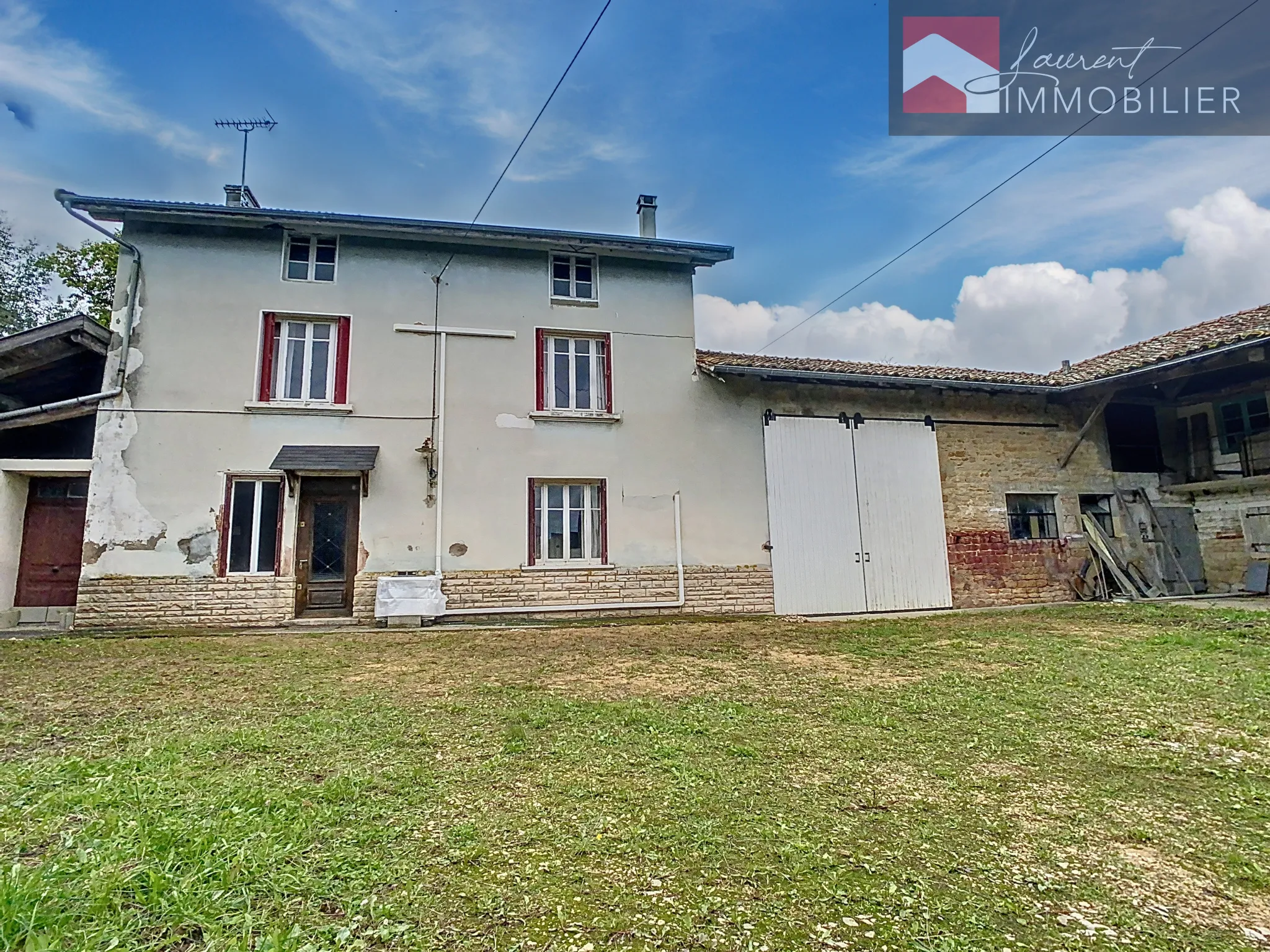 Grande maison avec jardin et dépendances à vendre près de Pont-de-Vaux 