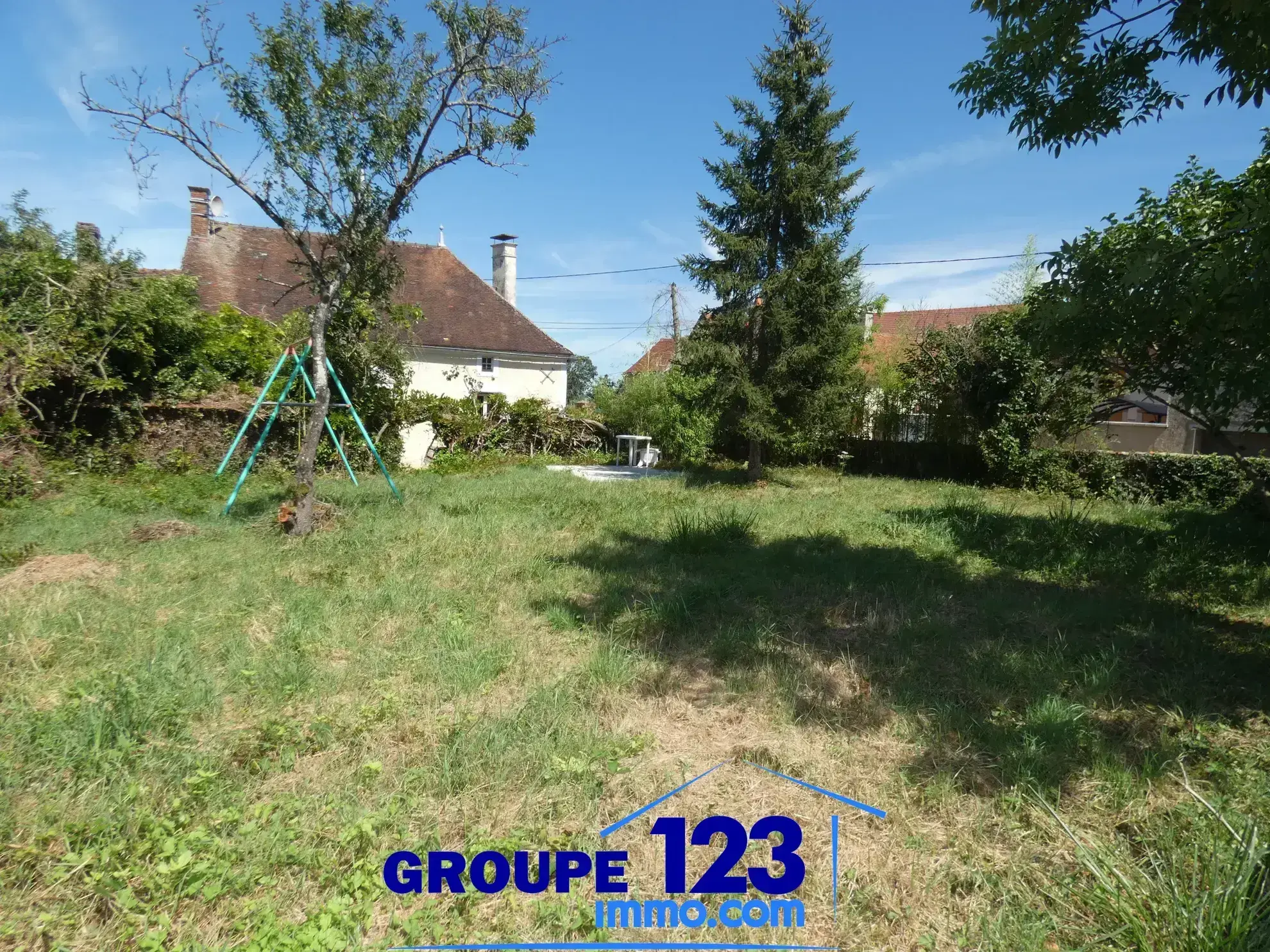 Maison à rénover à Villiers-Vineux sur 658 m² 