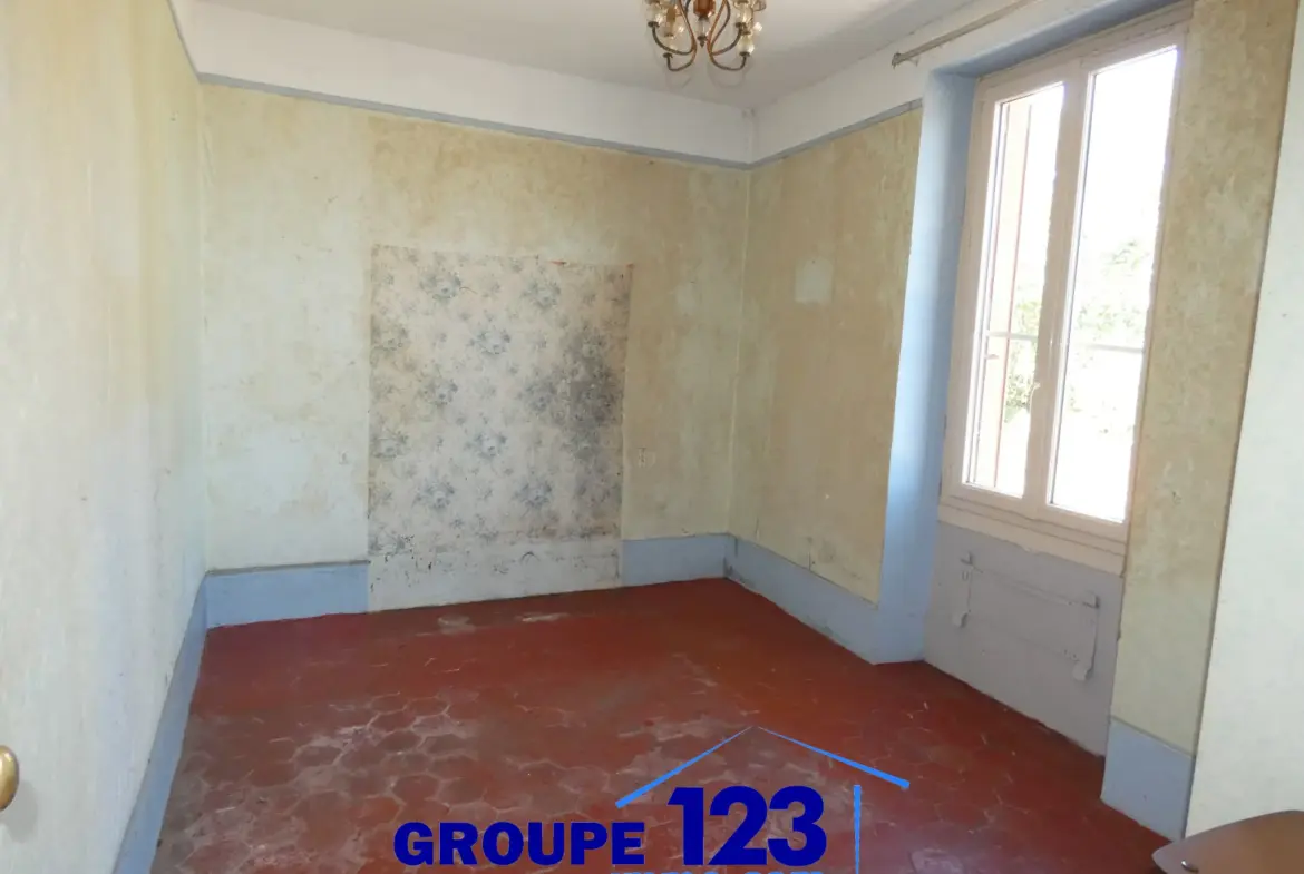 Maison à rénover à Villiers-Vineux sur 658 m² 