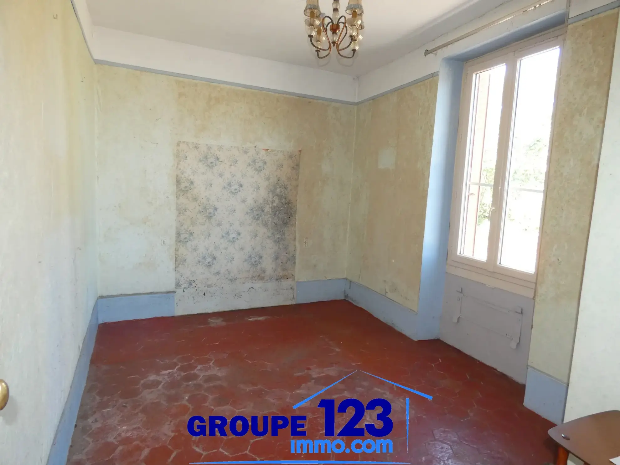 Maison à rénover à Villiers-Vineux sur 658 m² 