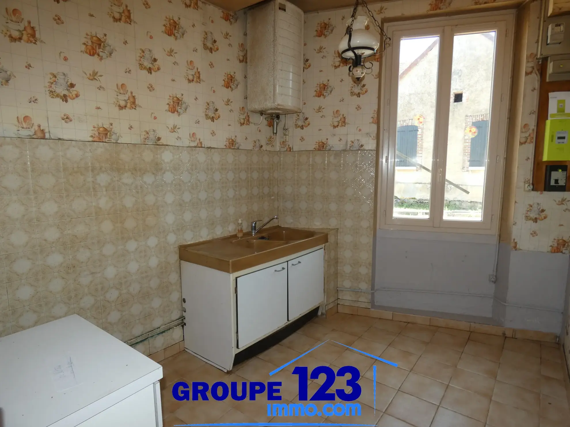 Maison à rénover à Villiers-Vineux sur 658 m² 