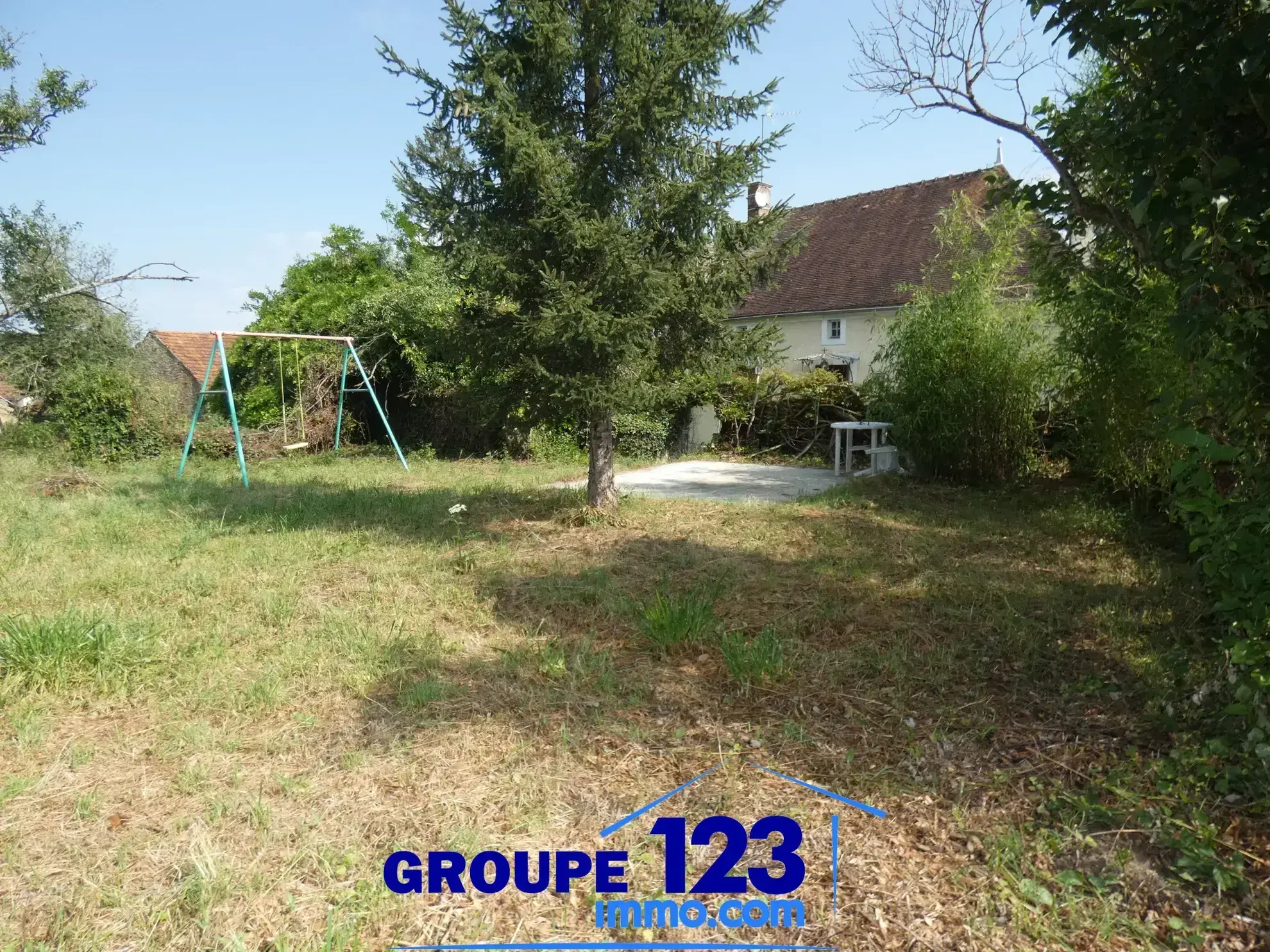 Maison à rénover à Villiers-Vineux sur 658 m² 