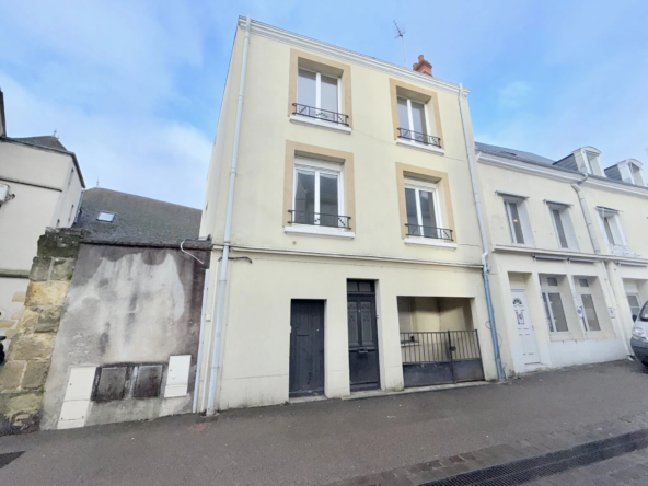 Immeuble à vendre au centre-ville de Vierzon pour investisseurs