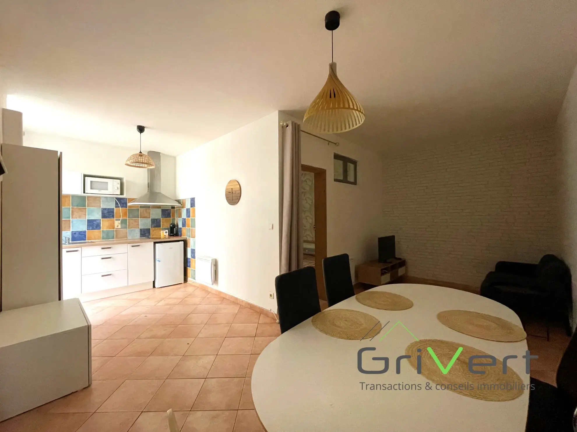 Maison de ville T2 de 35 m² avec terrasse à vendre à Nîmes 