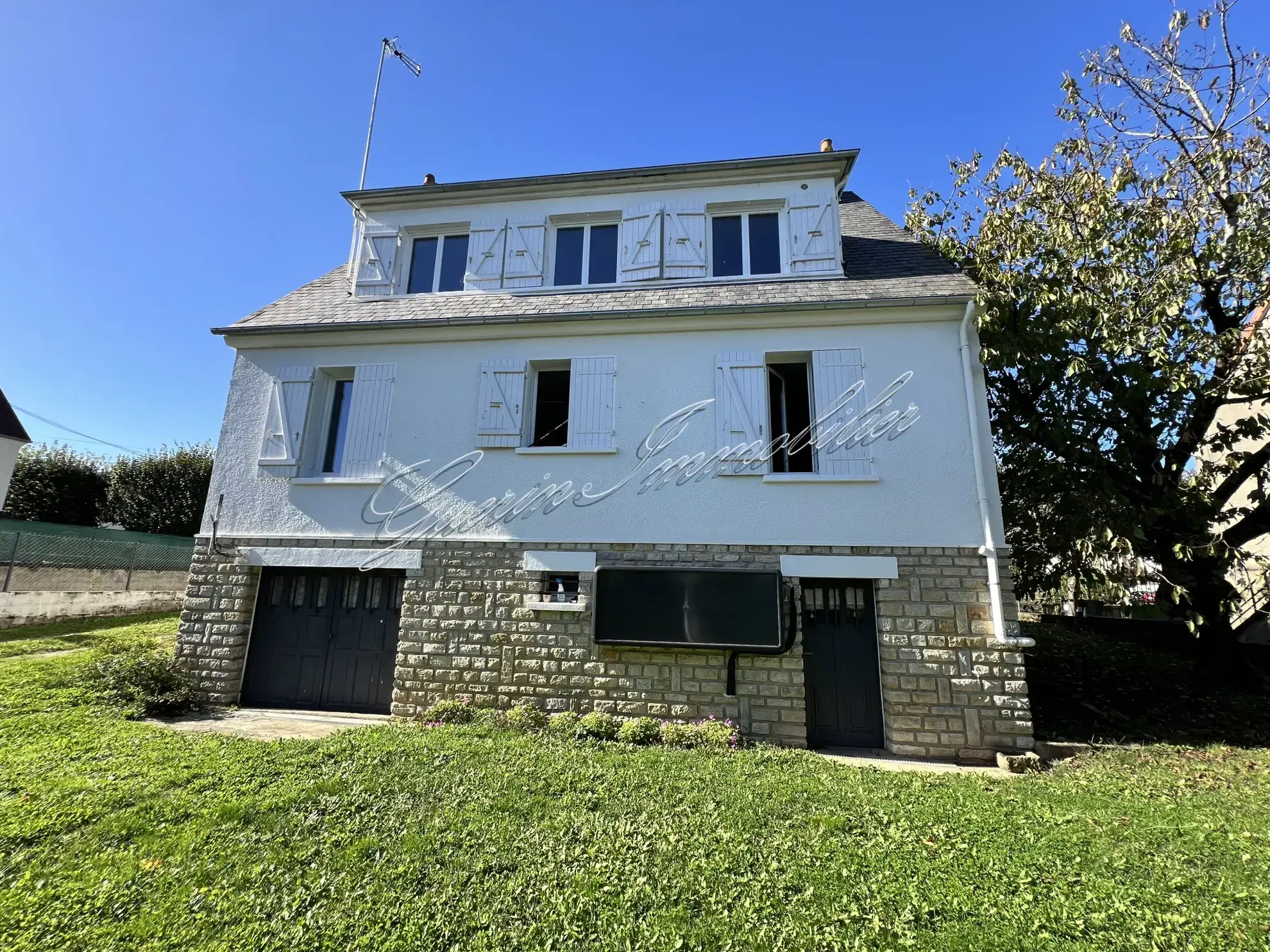 Maison spacieuse à Nevers - 130 m² avec possibilité d'investissement 