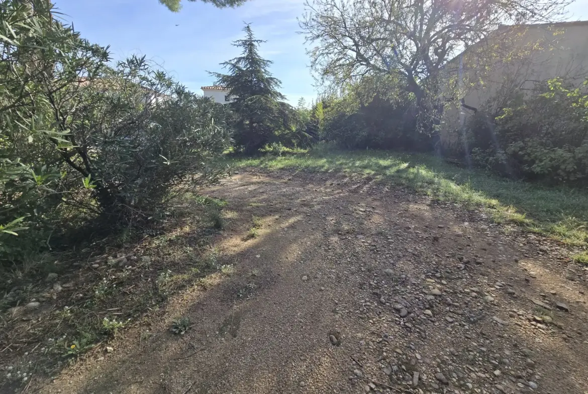 Terrain à vendre à MARTIGUES FERRIÈRES - 517m2 