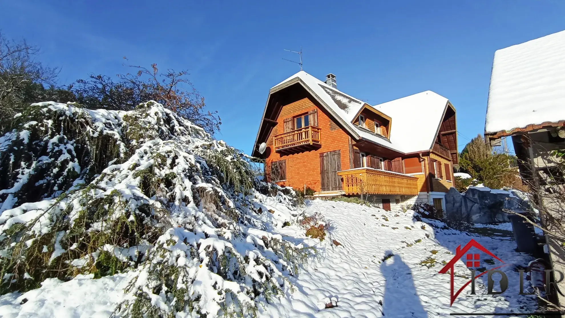 Maison traditionnelle spacieuse à vendre à Brouvelieures - Vosges 