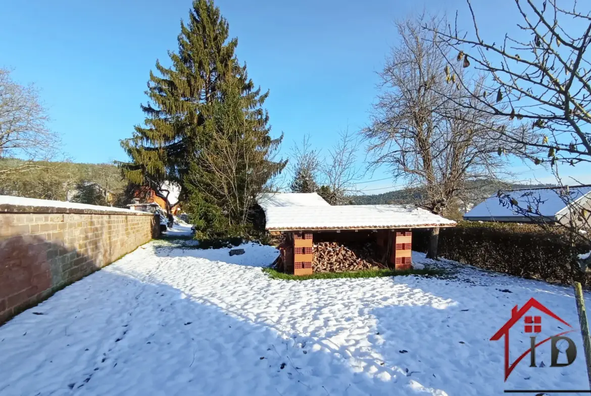 Maison traditionnelle spacieuse à vendre à Brouvelieures - Vosges 