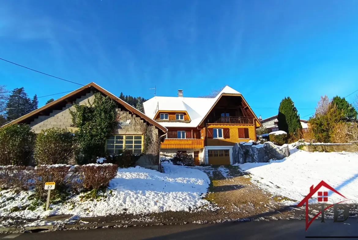 Maison traditionnelle spacieuse à vendre à Brouvelieures - Vosges 