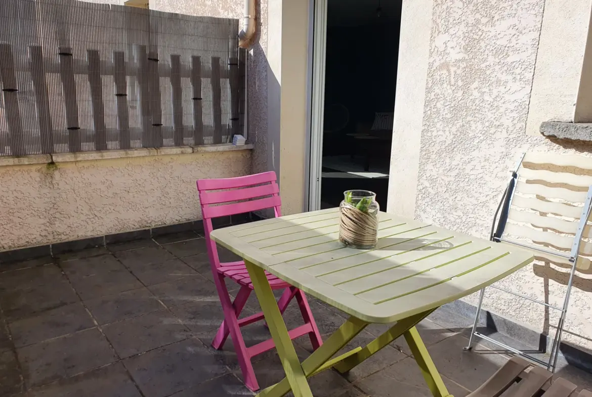 Charmant Appartement F3 Bis avec Terrasse à Vichy 