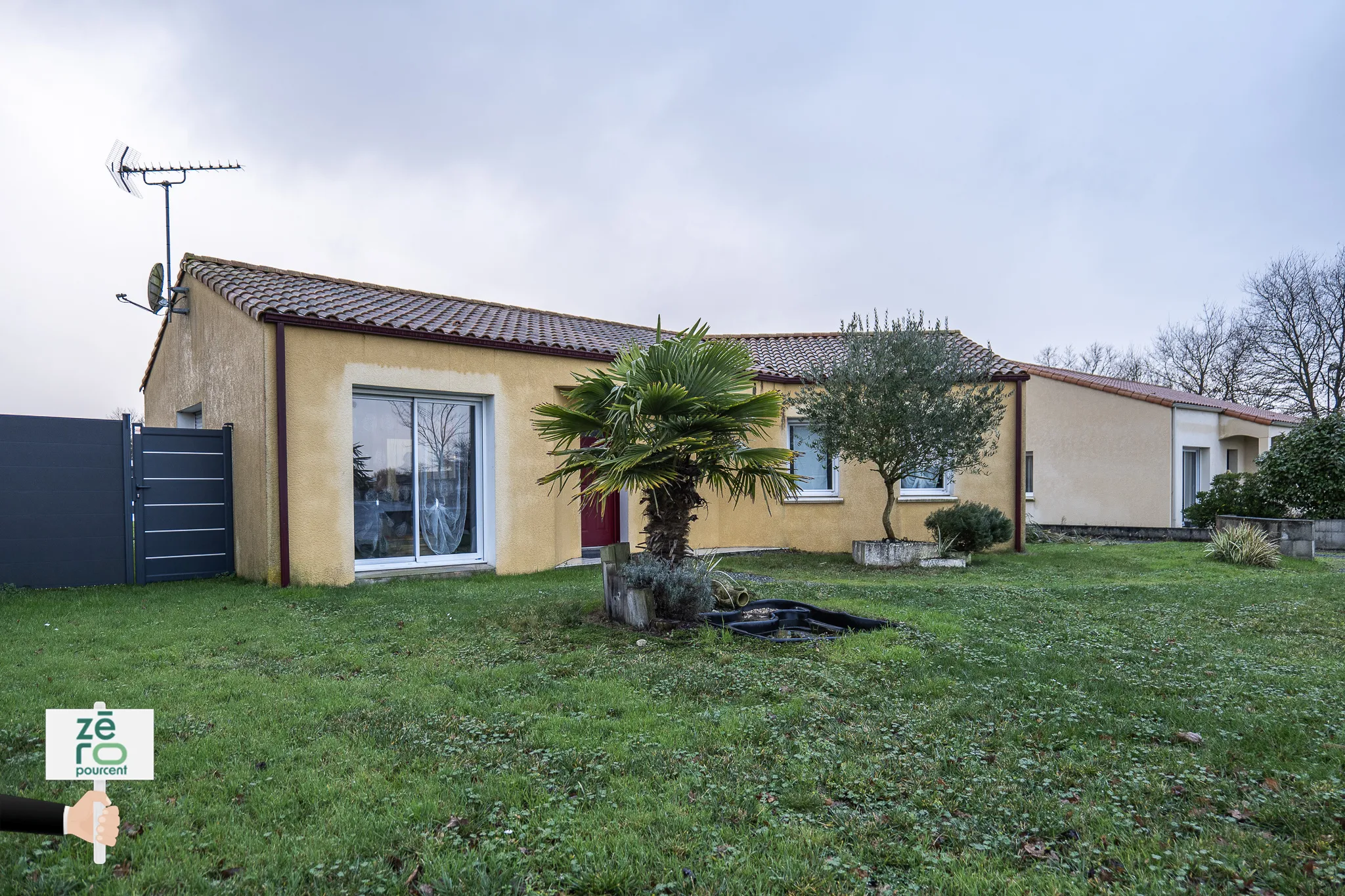 Maison familiale avec piscine à vendre à l'Herbergement 