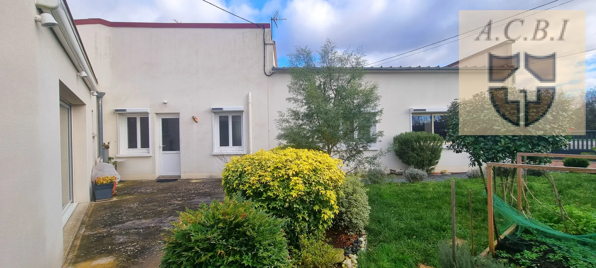 Maison de Plain-pied à vendre à Pezou, 12 min NE Vendôme 