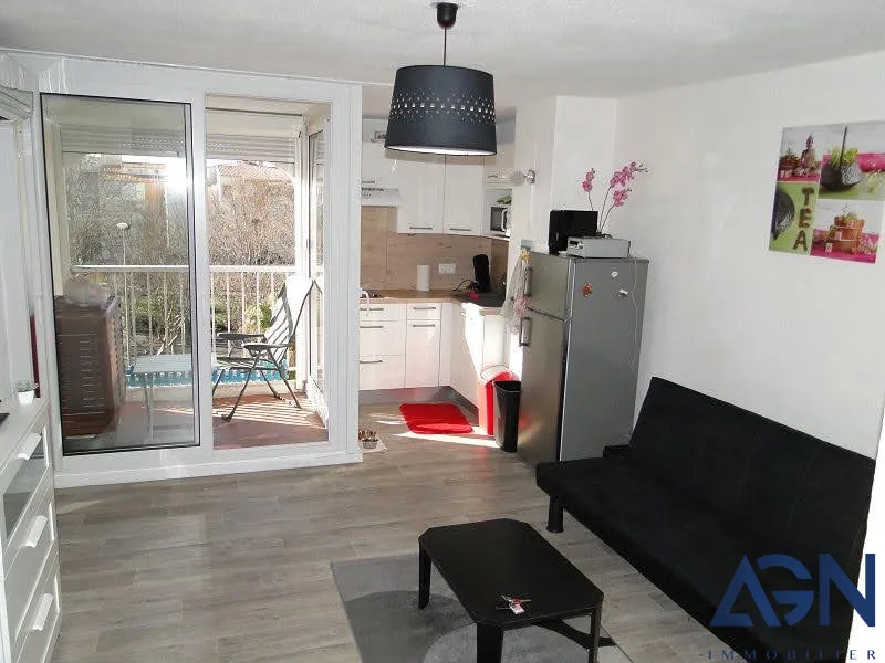 À vendre : Appartement 1 pièce de 25,49 m² au Cap d'Agde avec loggia et parking 