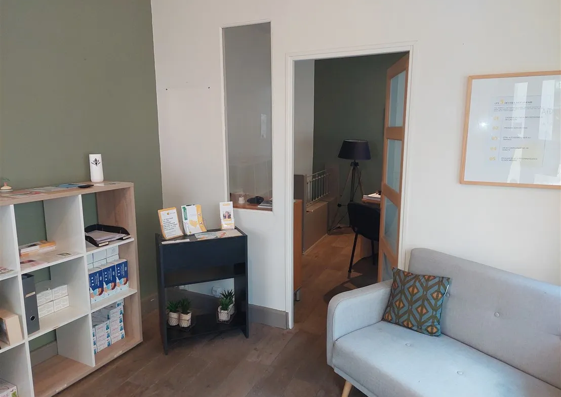 À vendre : Local commercial et appartement à Langon, 33210 