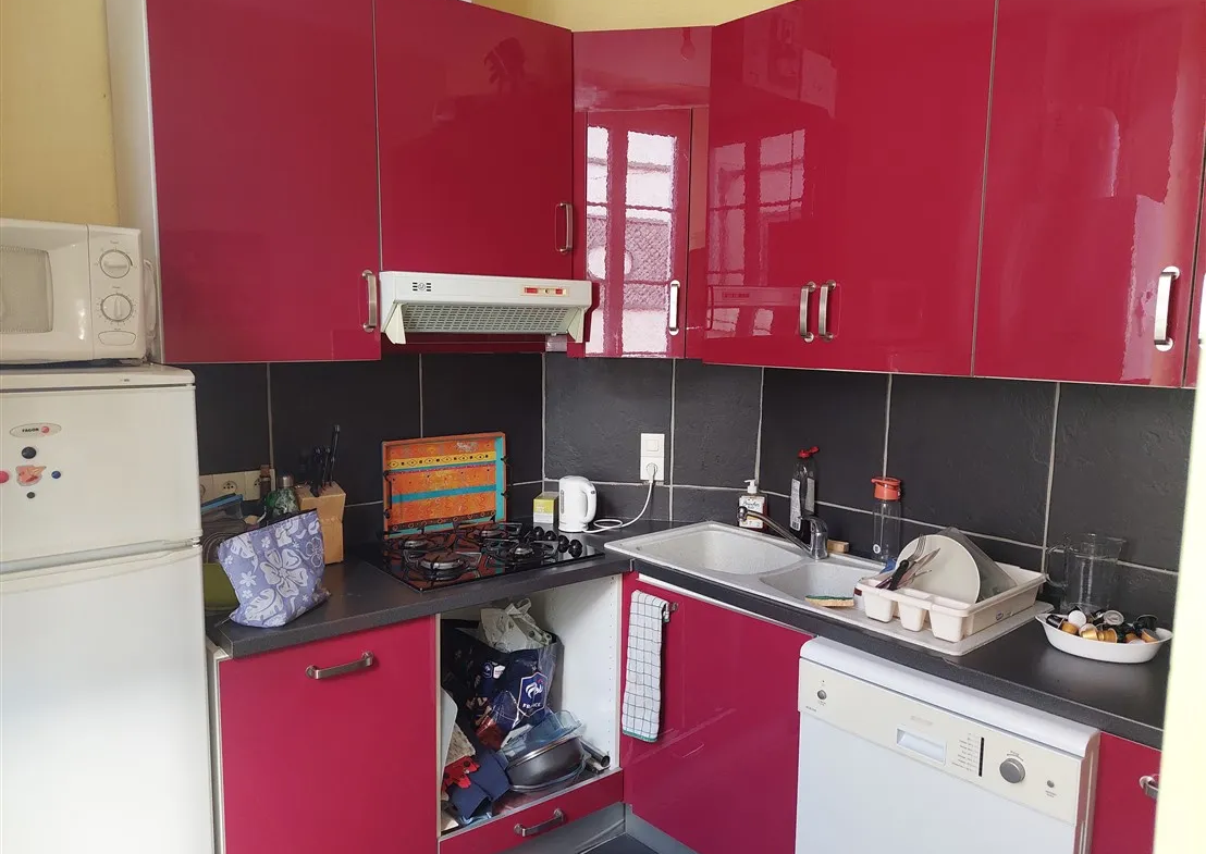 À vendre : Local commercial et appartement à Langon, 33210 