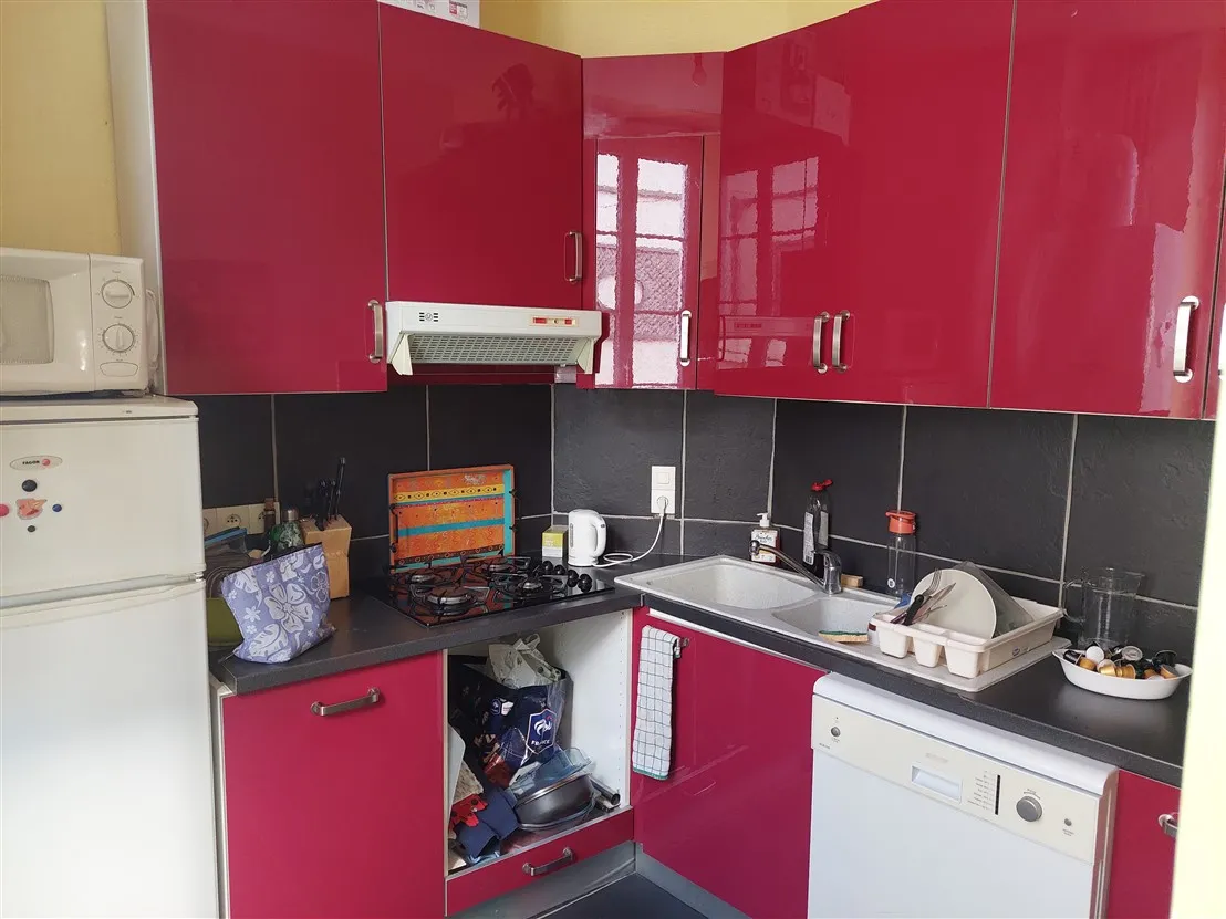 À vendre : Local commercial et appartement à Langon, 33210 